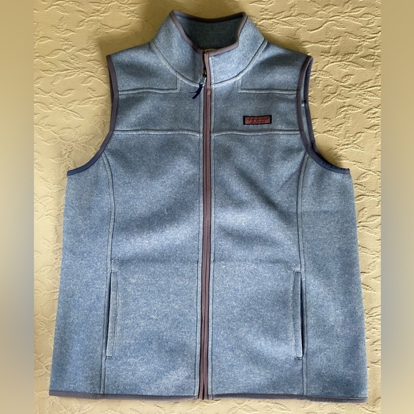 VINEYARD VINES Light Blue Outdoor Vest.  Front zipper closure Women’s Large - Picture 3 of 5